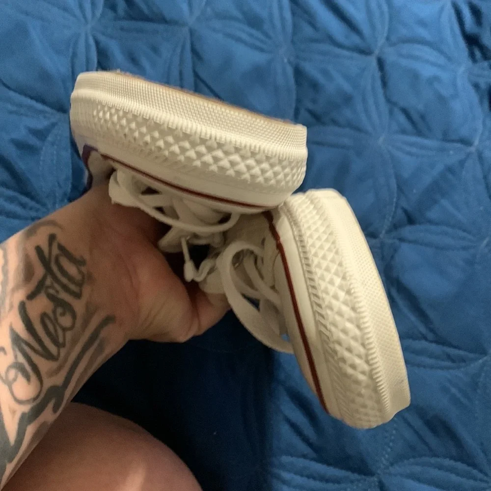 White Converse Like New sz 3y